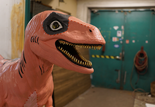 Dino kommer på besök till Järvastaden